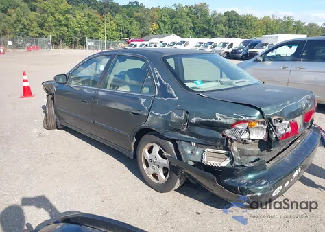 1998 Honda Accord Ex z USA, uszkodzony, nr VIN 1HGCG5655WA026333